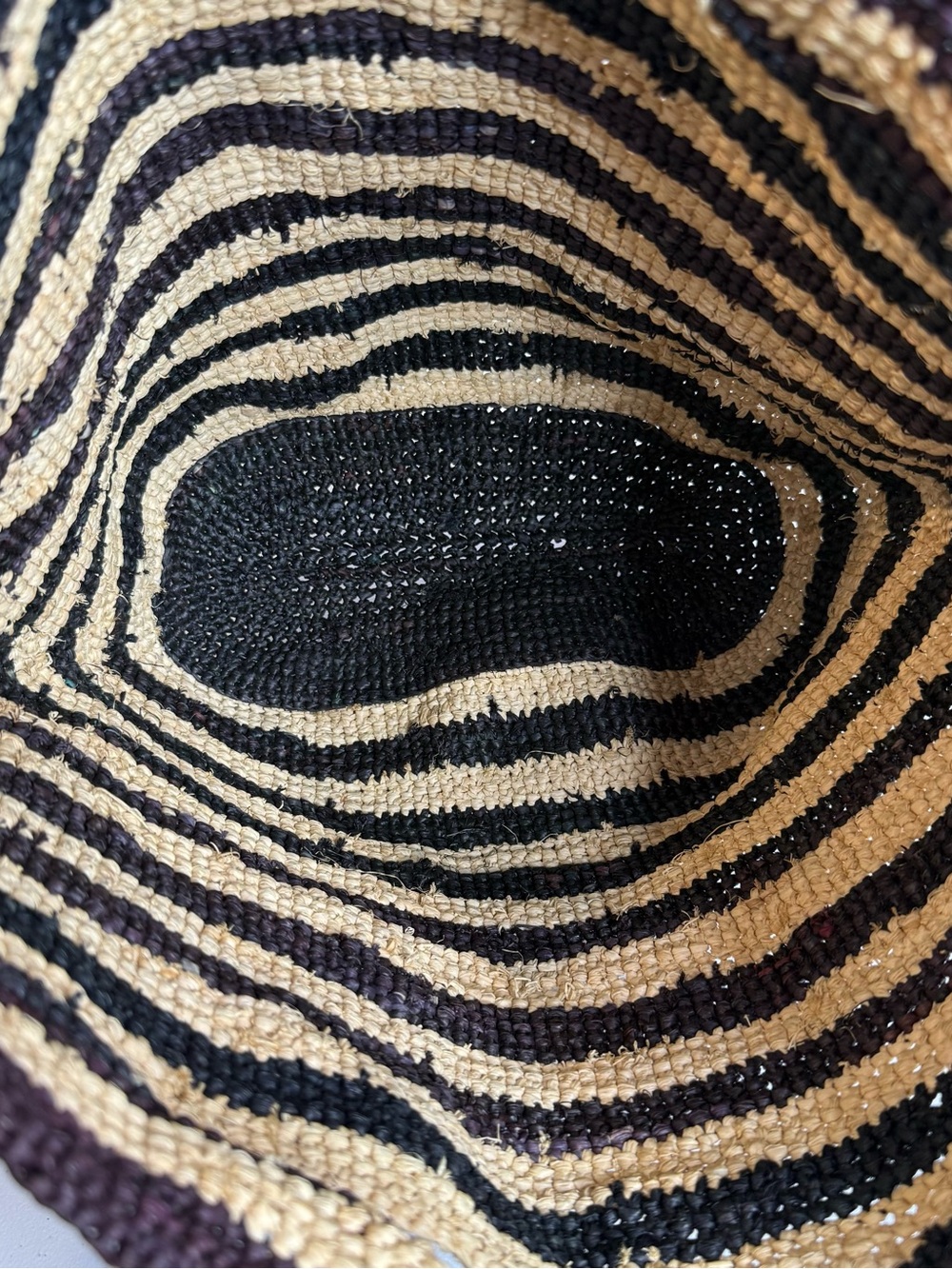 Striped Raffia Tote Bag - Picture 9 of 10